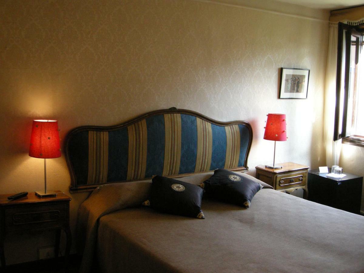 Bed and Breakfast Dorsoduro461 Венеція Екстер'єр фото